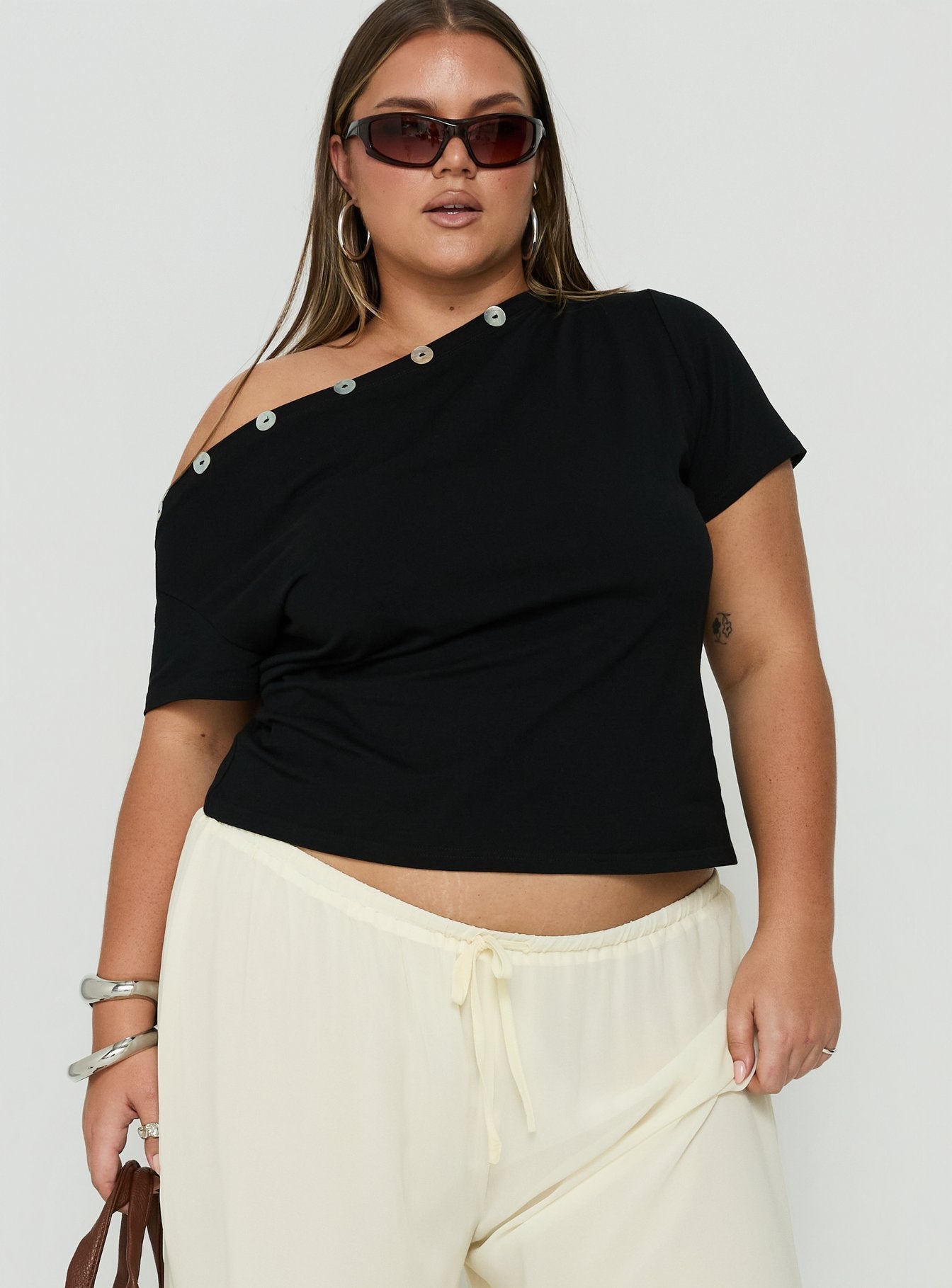 Dalten Off Shoulder Button Detail Top Black Curve