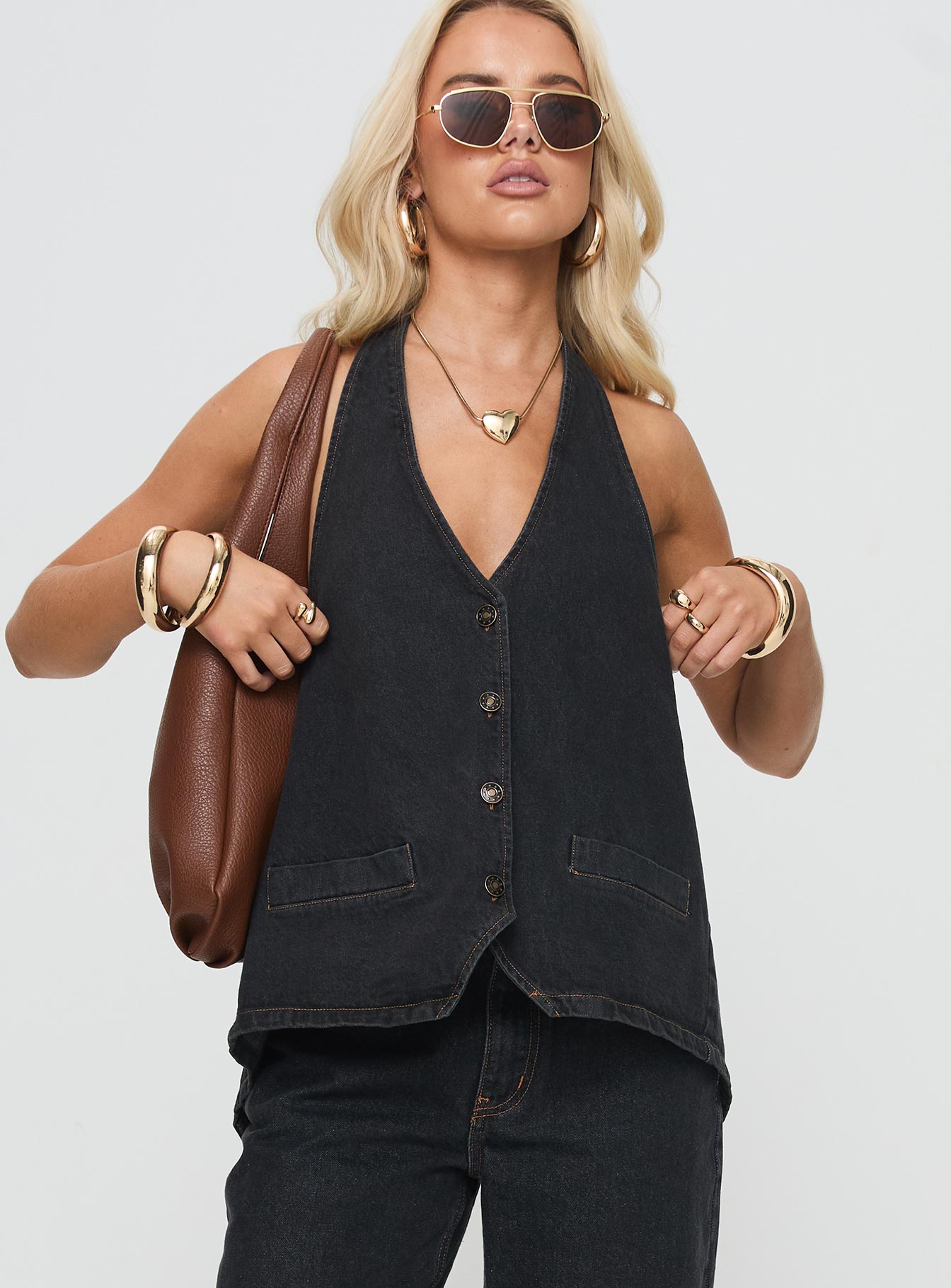 Hills halter washed black