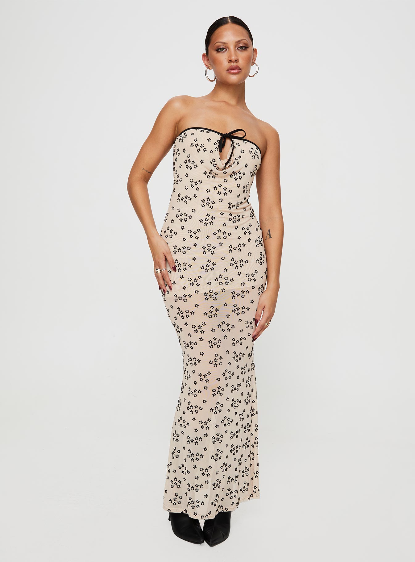 Illuminating maxi dress beige floral