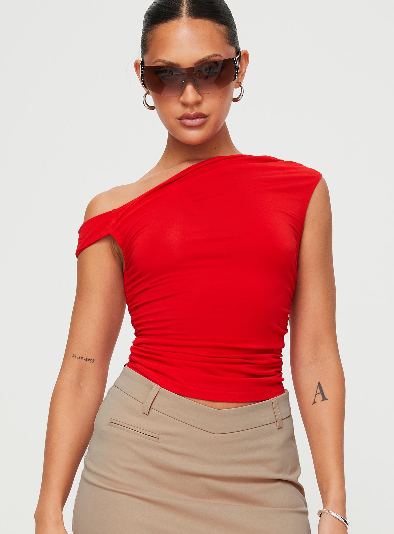 Beller top red