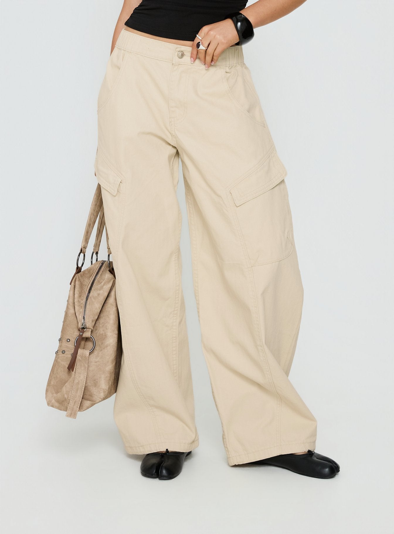 Selective Memory Low Rise Wide Leg Cargo Pants Cream