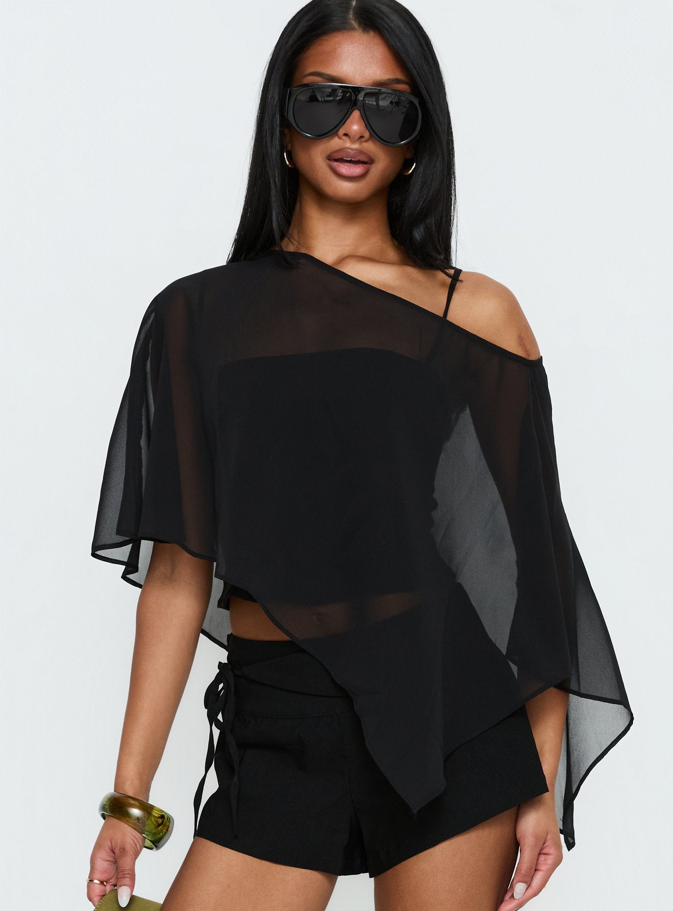 トップス tope shrink poncho Senzo Chiffon Poncho Top Black | Princess Polly