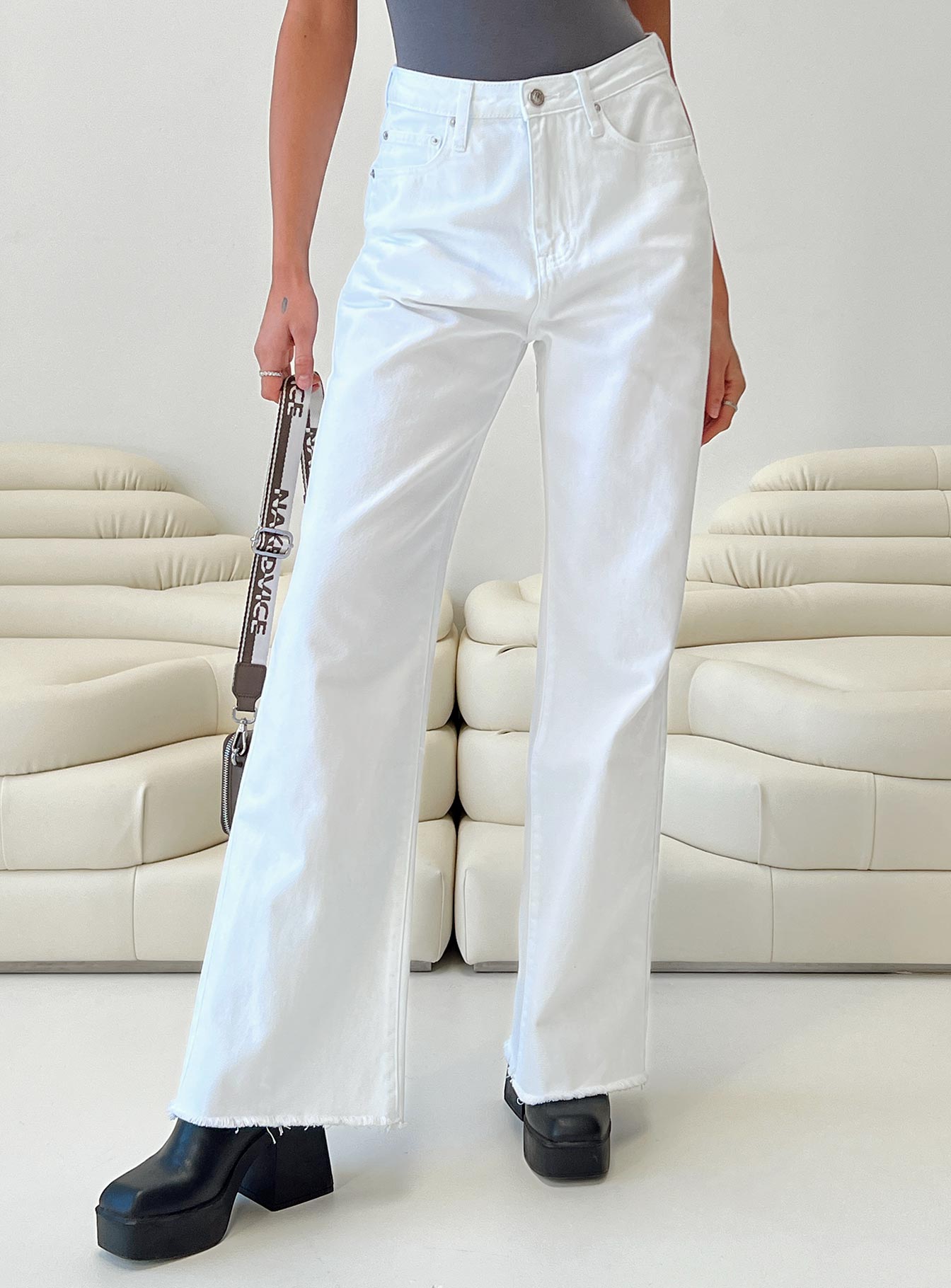 Carey denim jeans white