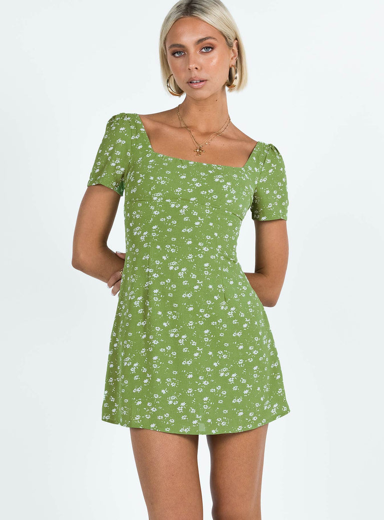 Colsie, Dresses, Colsie Green Floral Mini Dress