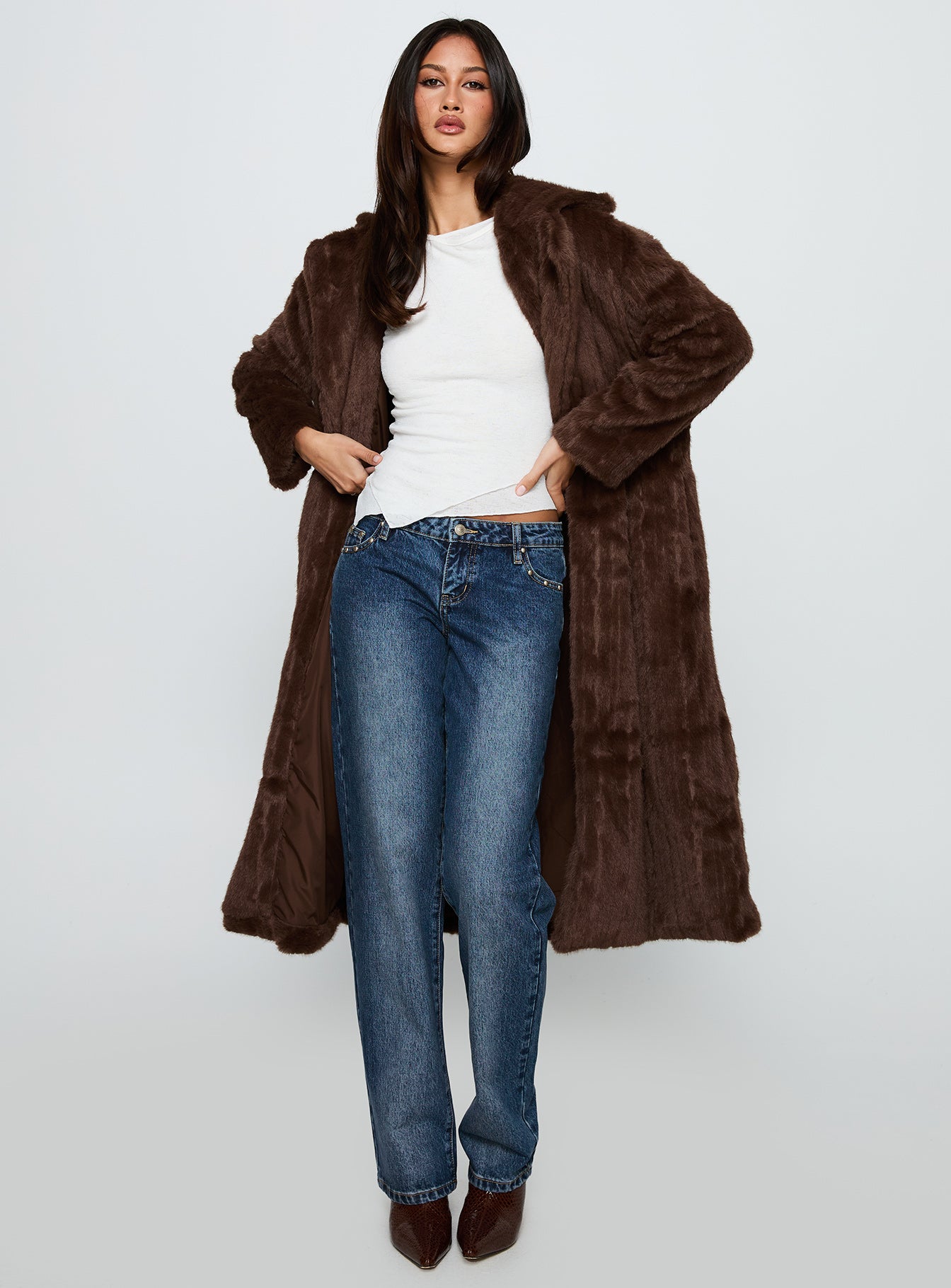 Moss Faux Fur Coat Chocolate | Princess Polly
