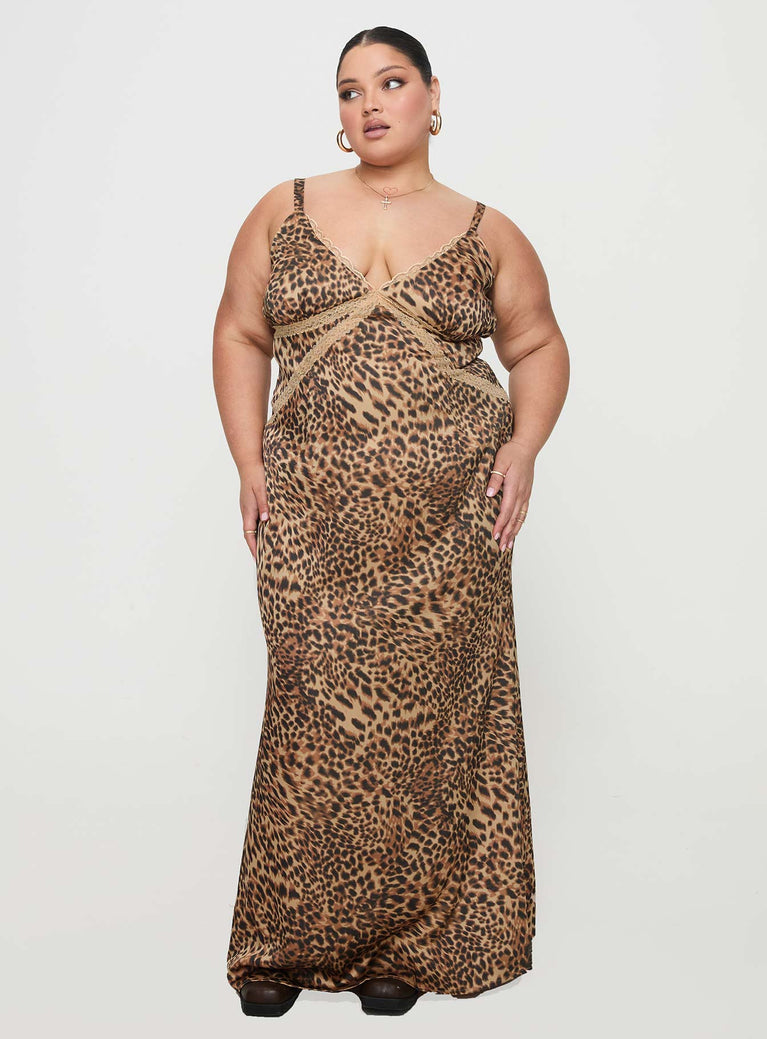 front view of model wearing Princess Polly Sanctuary Maxi Dress Leopard Curve Plunger 