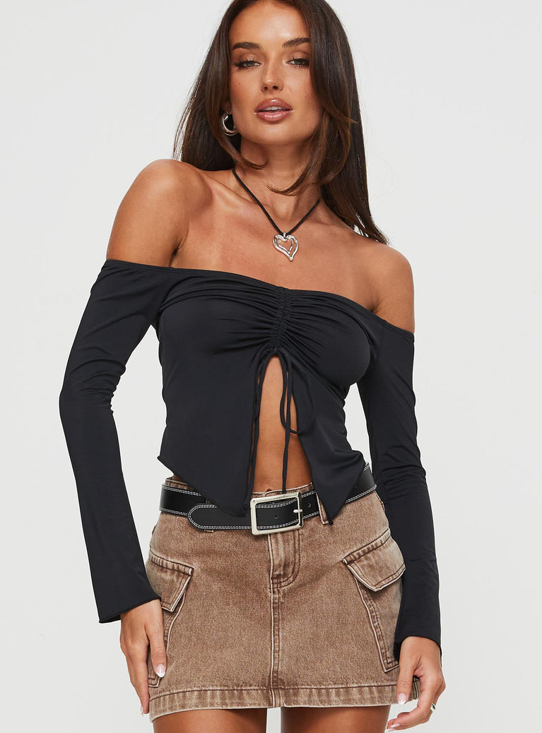Off the shoulder top Adjustable ruching at bust with tie fastening