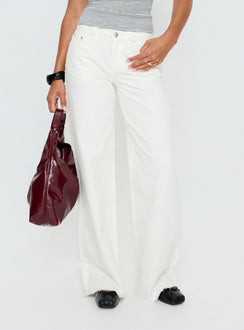 Darla Low Rise Straight Leg Jean White Petite