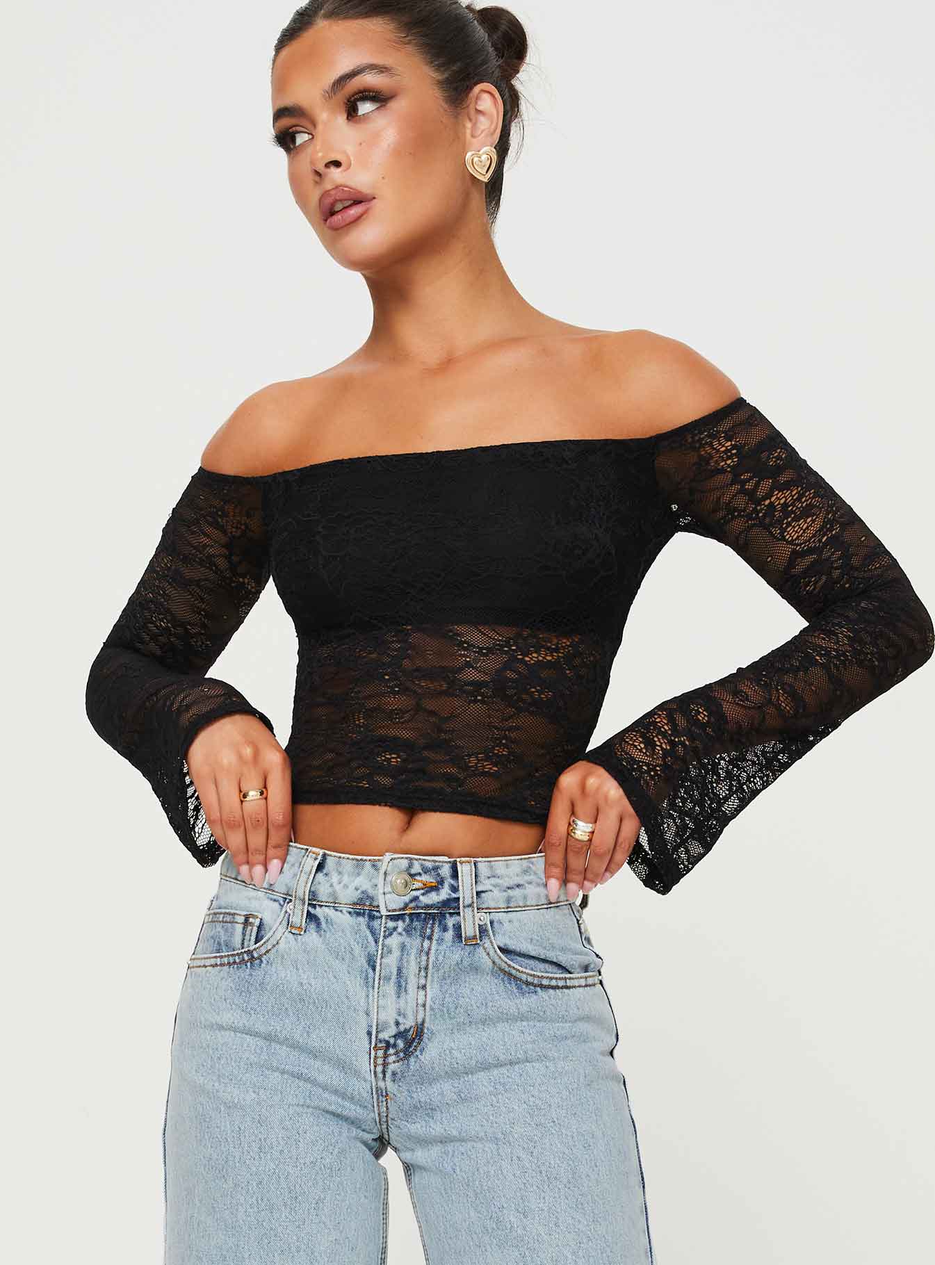 Charet off the shoulder top black