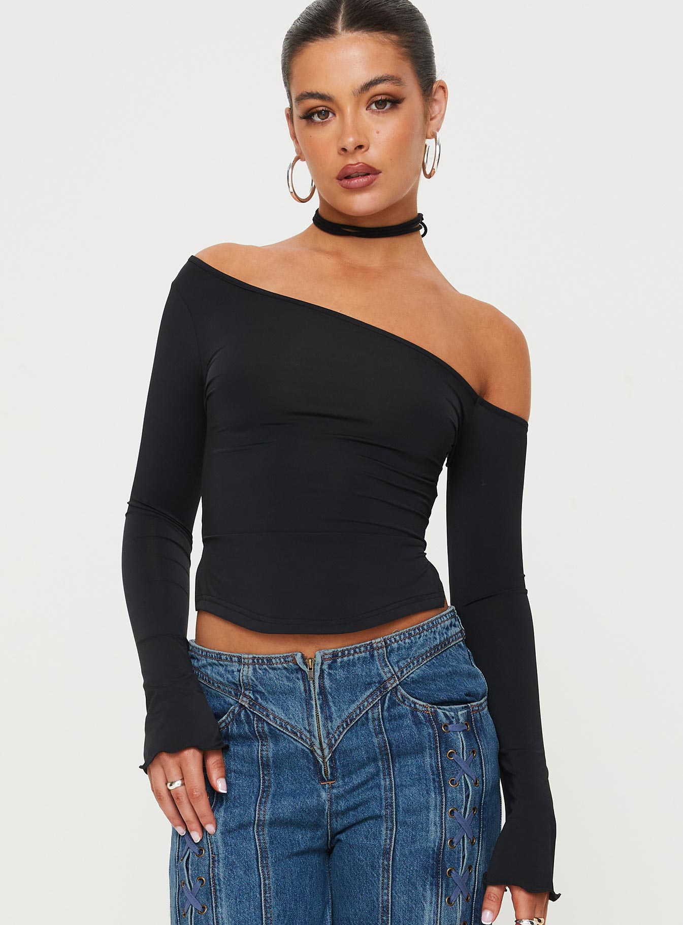 Open shoulder black discount top