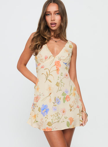 Cream Dresses Cream Dresses
