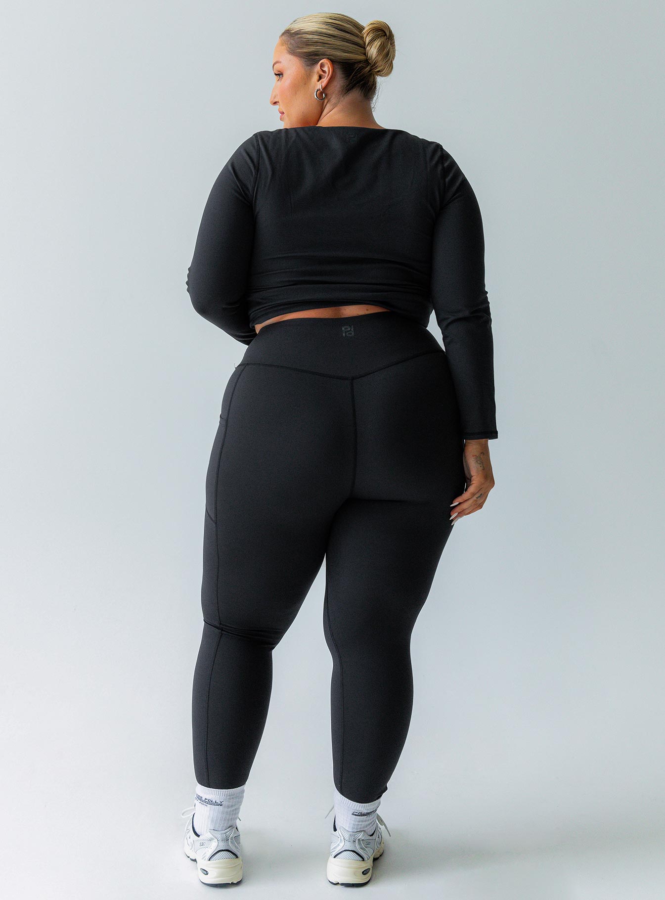 Achieve activewear leggings black curve