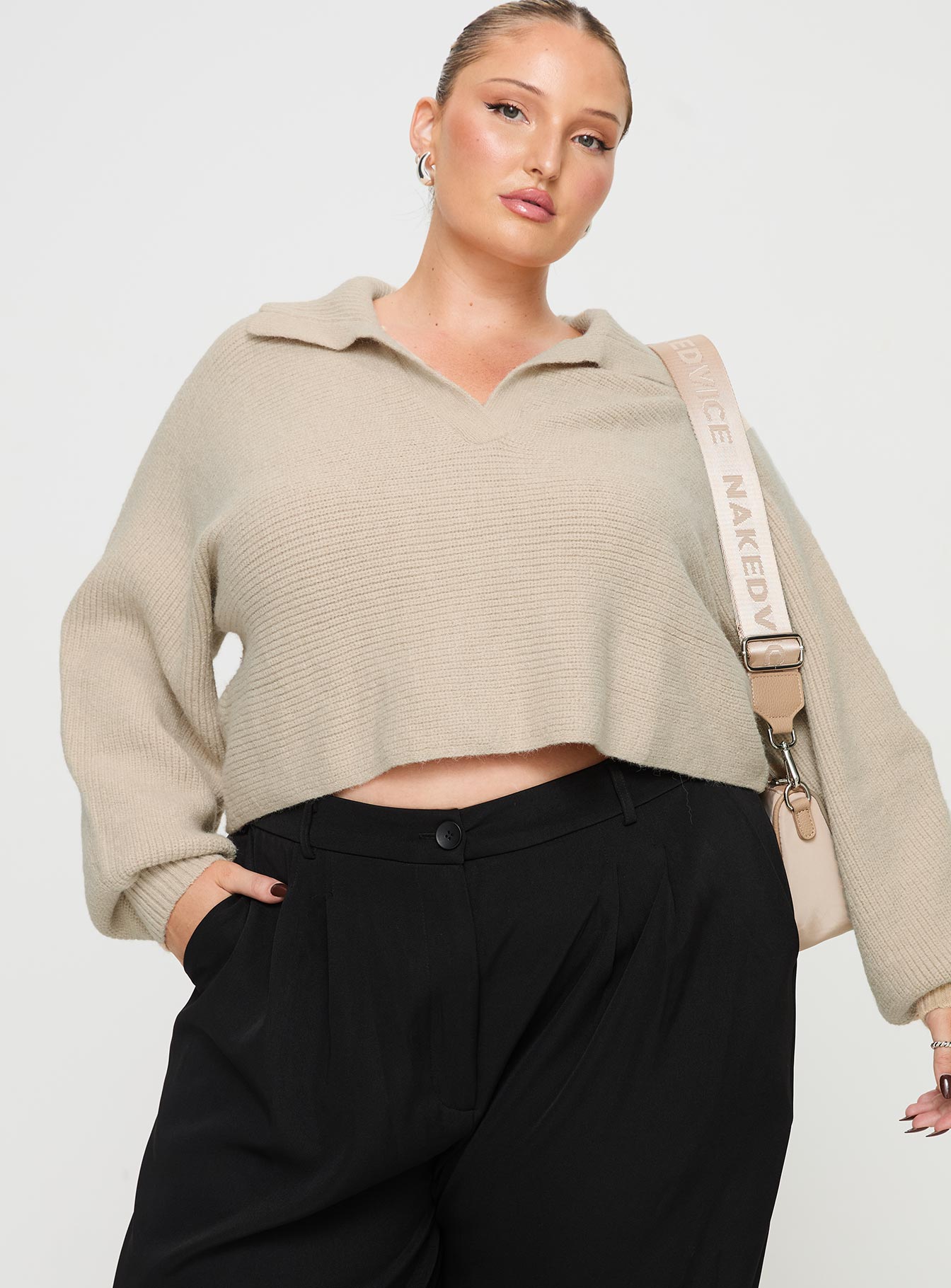 Tiara cropped sweater beige curve