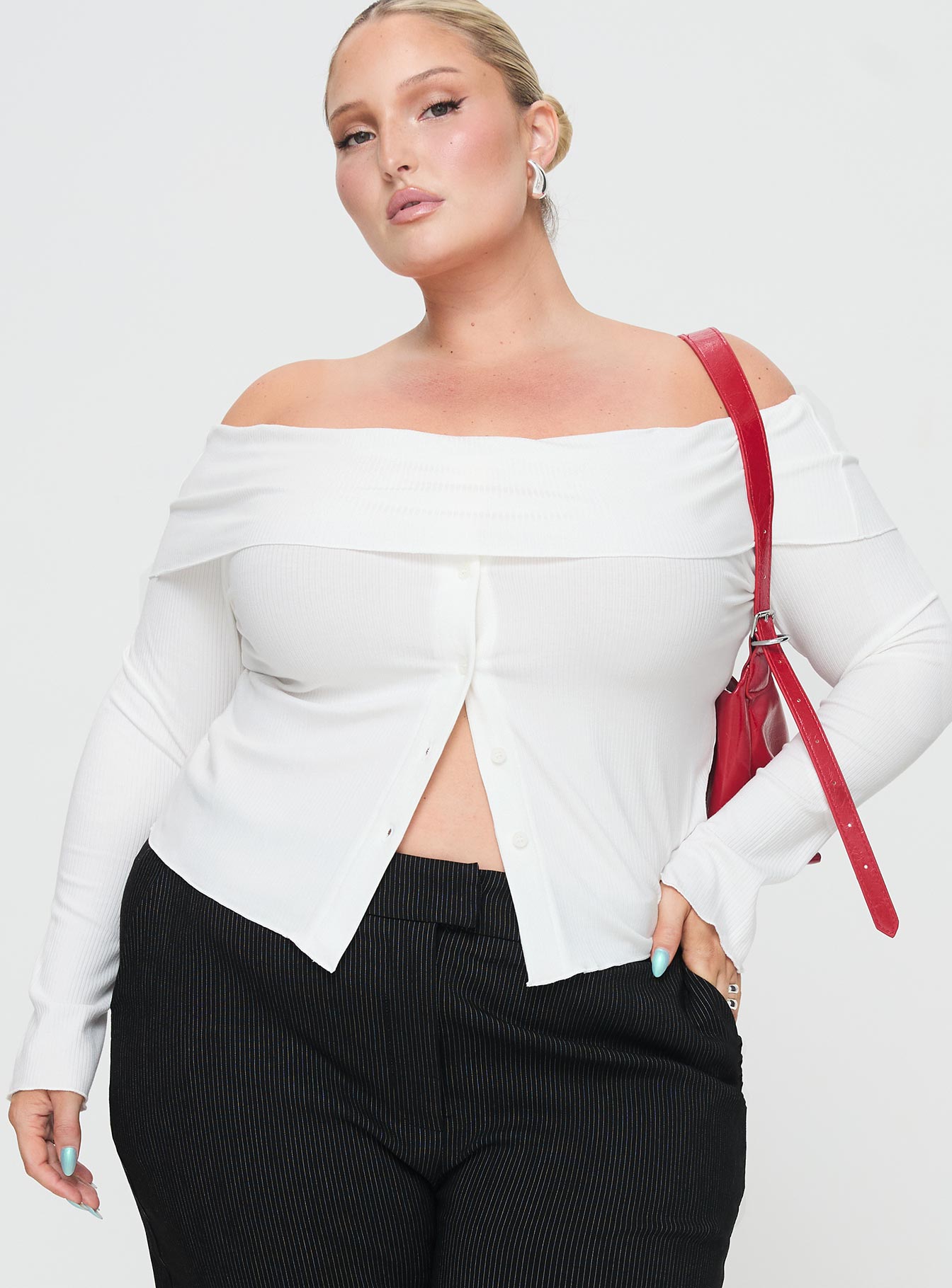 Parveen off the shoulder top white curve