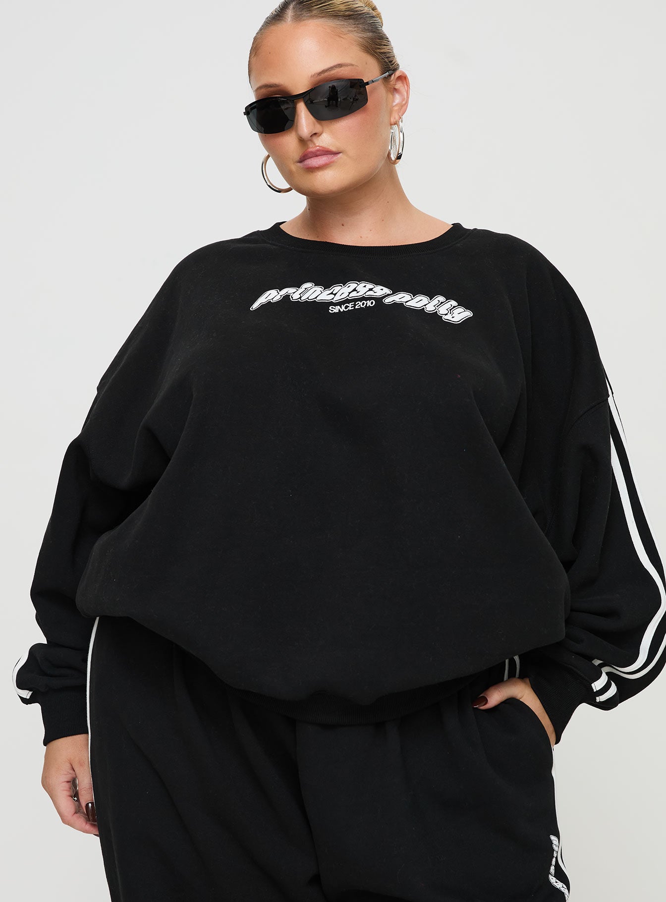 Princess polly crew neck sweatshirt stripe black / white curve