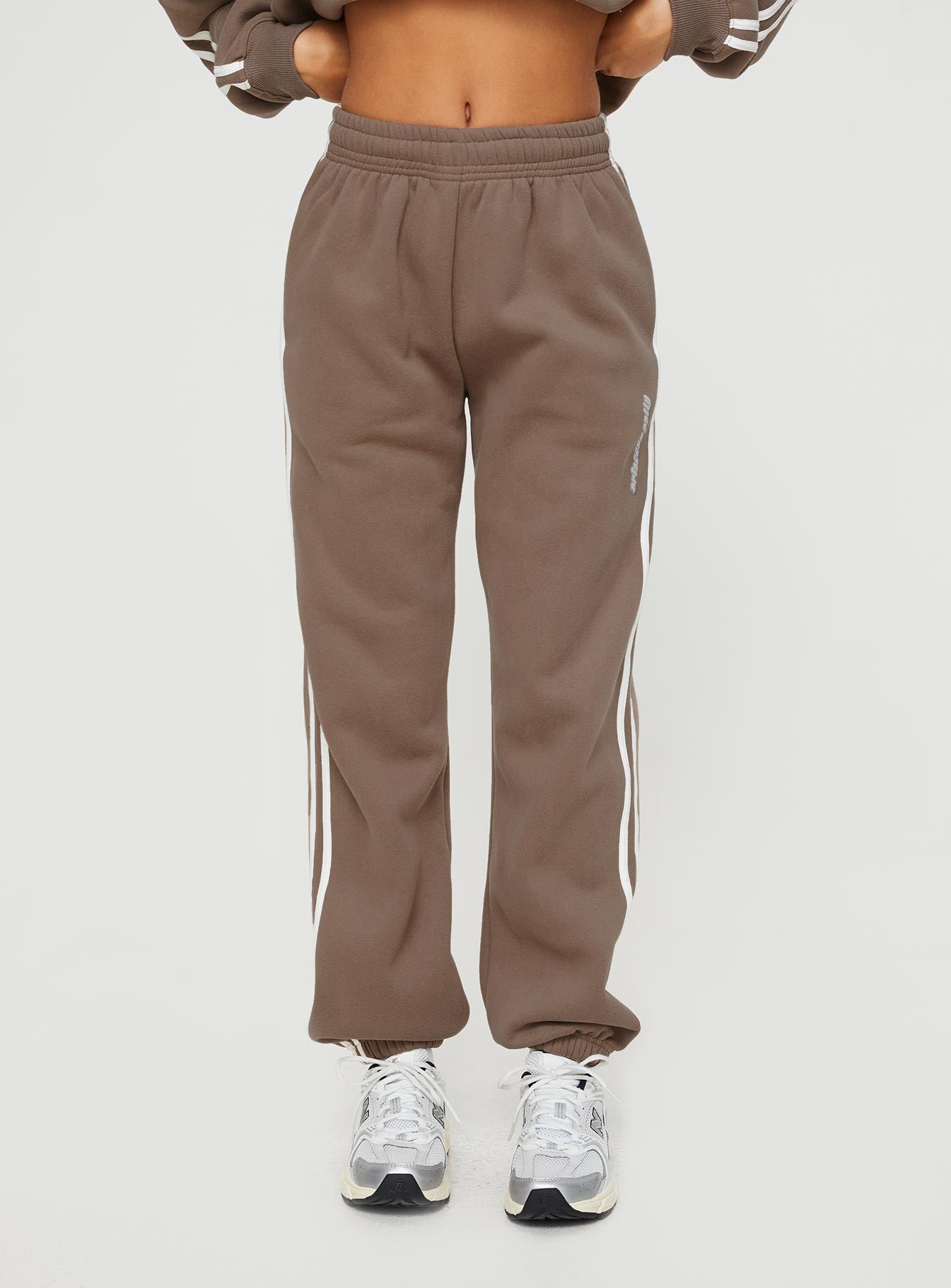 Princess polly track pants stripe taupe / white