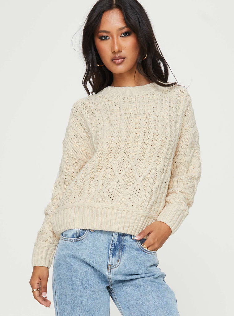 Dunham Cable Knit Sweater Beige