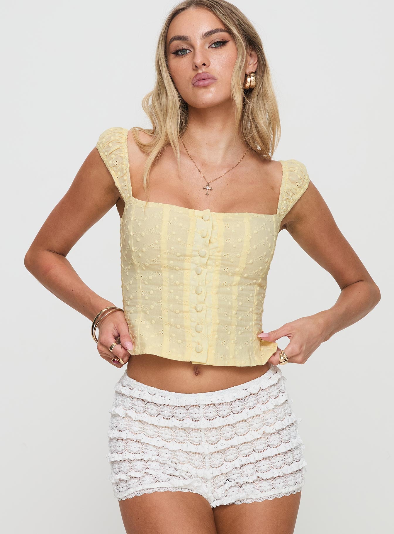 Lyncher Top Yellow | Princess Polly