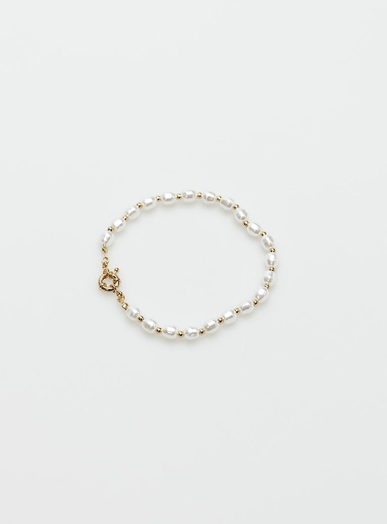 Anklet Pearl design Gold-toned Clasp fastening