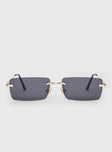 Indi Sunglasses Black / Gold