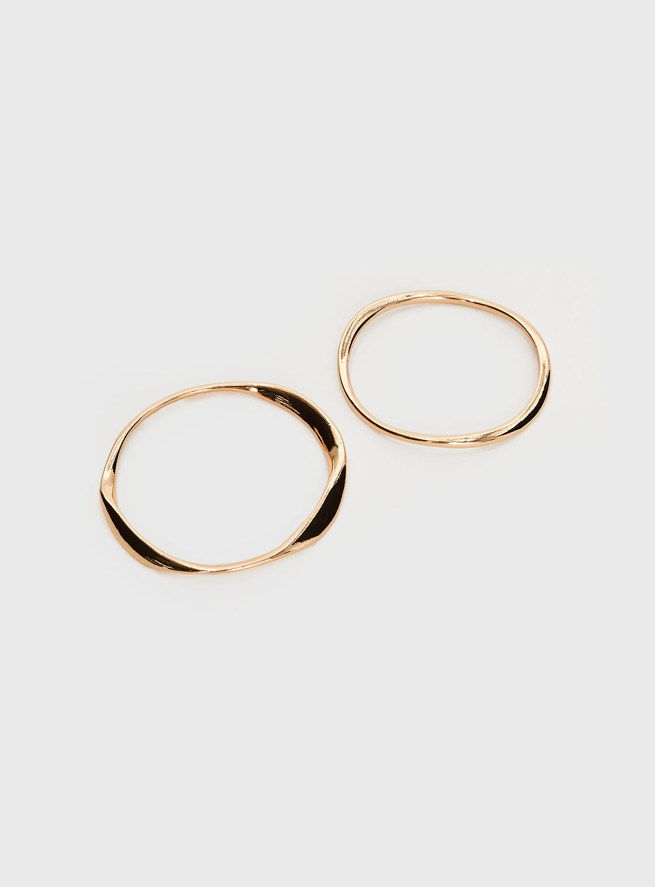 Gold-toned bracelet pack Pack of two, bangle style