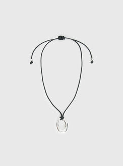 Star Quality Pendant Necklace Black / Silver
