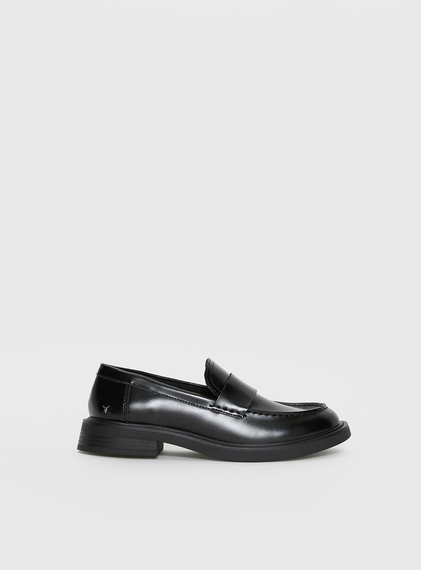 Windsor Smith Yearn Loafers Black