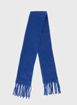 Scarf Soft knit material with good stretch 