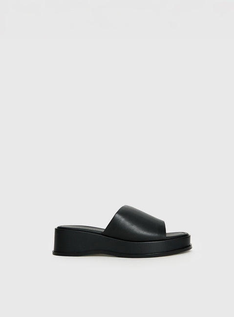 Bayshore Sandals Black