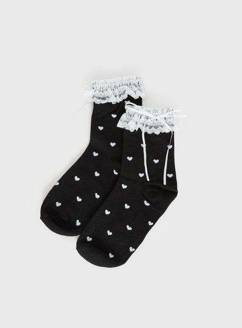 Reminisce Heart Detail Socks Black / White