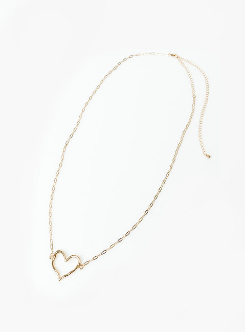 Chain belt Gold toned Heart pendant Lobster clasp fastening