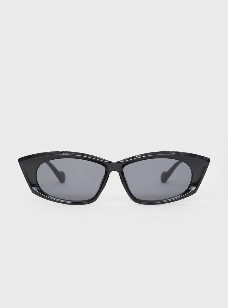 Sunglasses Black tinted lenses, lightweight 