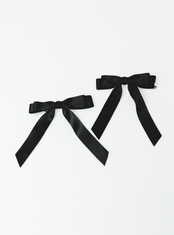 Hair bow Ribbon design Clasp fastening