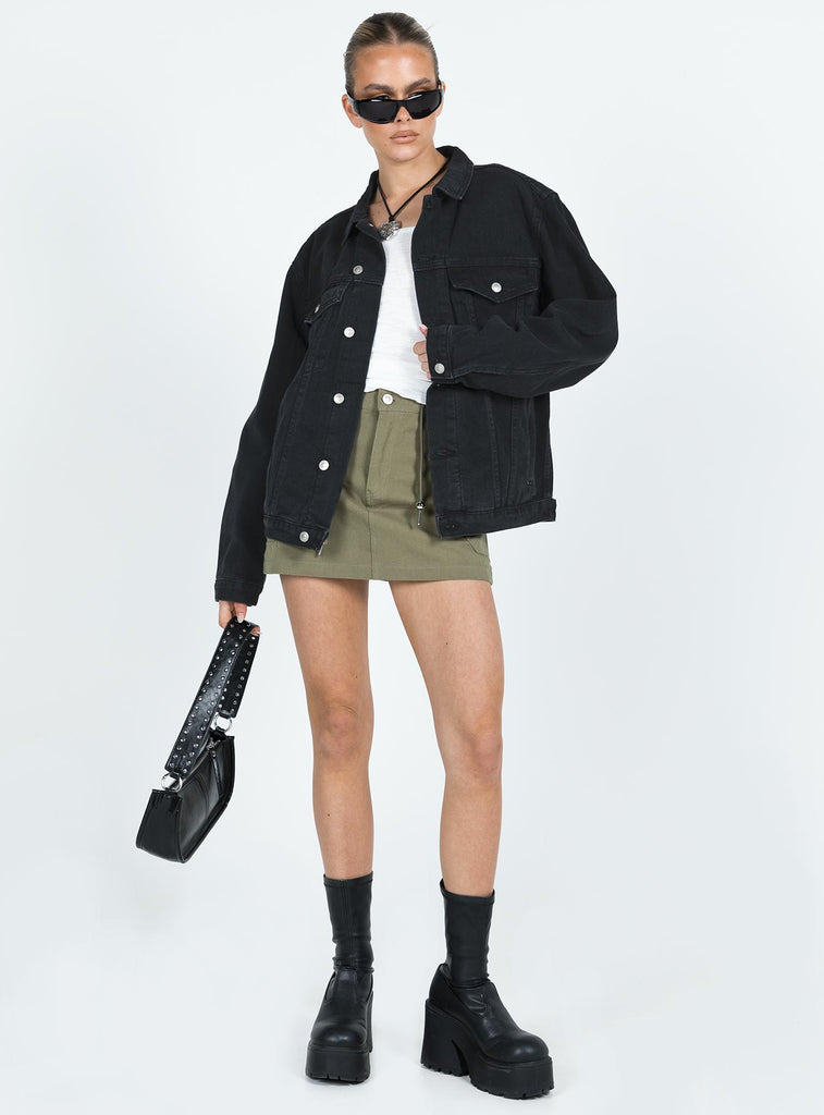 Phoenix
Denim
Jacket
Black