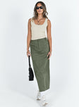 Crop top Fixed shoulder straps Scooped neckline Good stretch Lined front