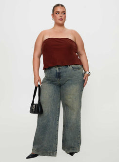 side view of model wearing Princess Polly Lucelia Strapless Top Brown Curve Sleeveless straight 