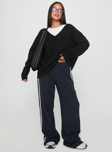 Stay The Night V Neck Knit Sweater Black