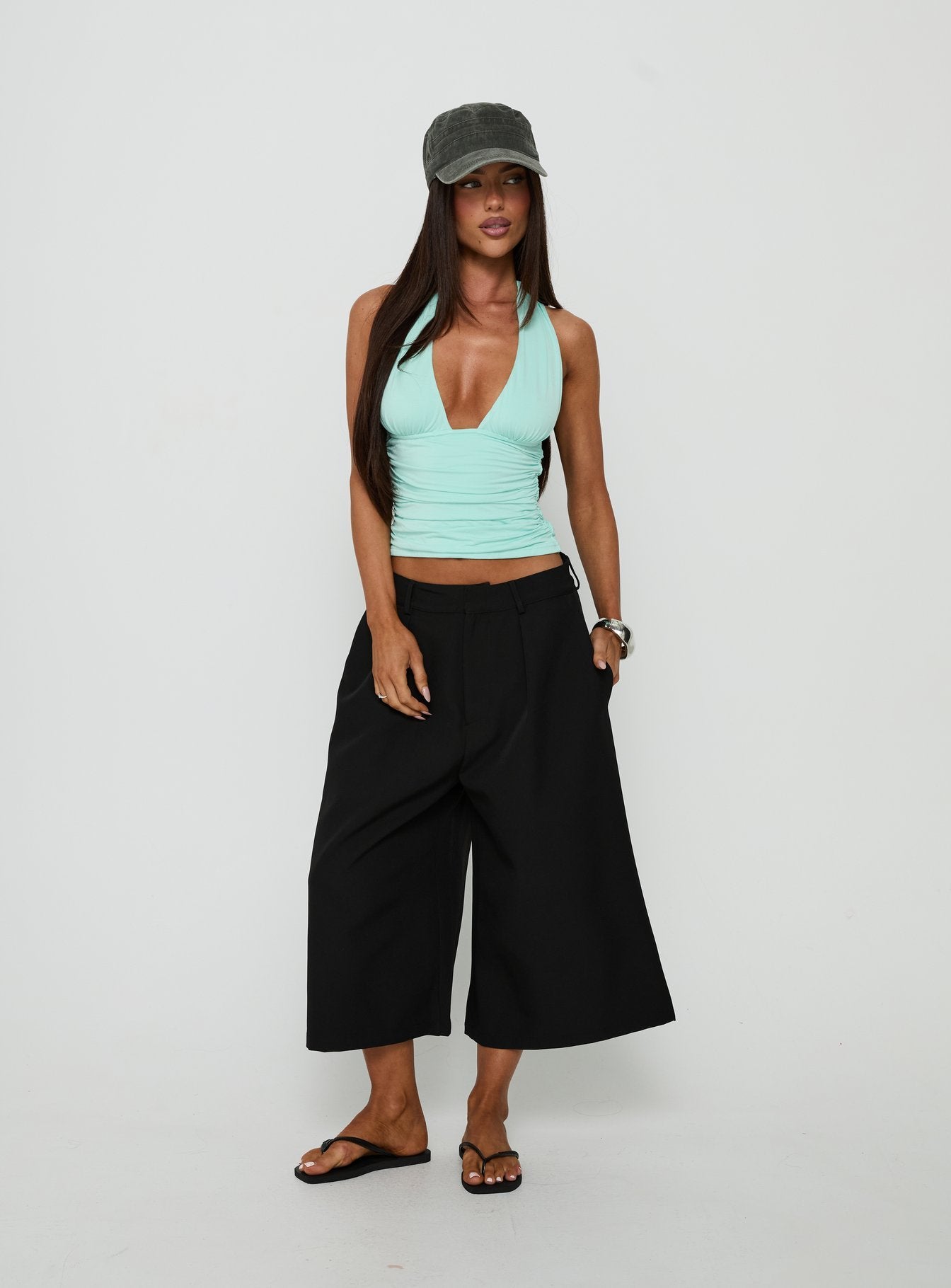 Busy Busy Low Baggy Capri Pant Black | Princess Polly