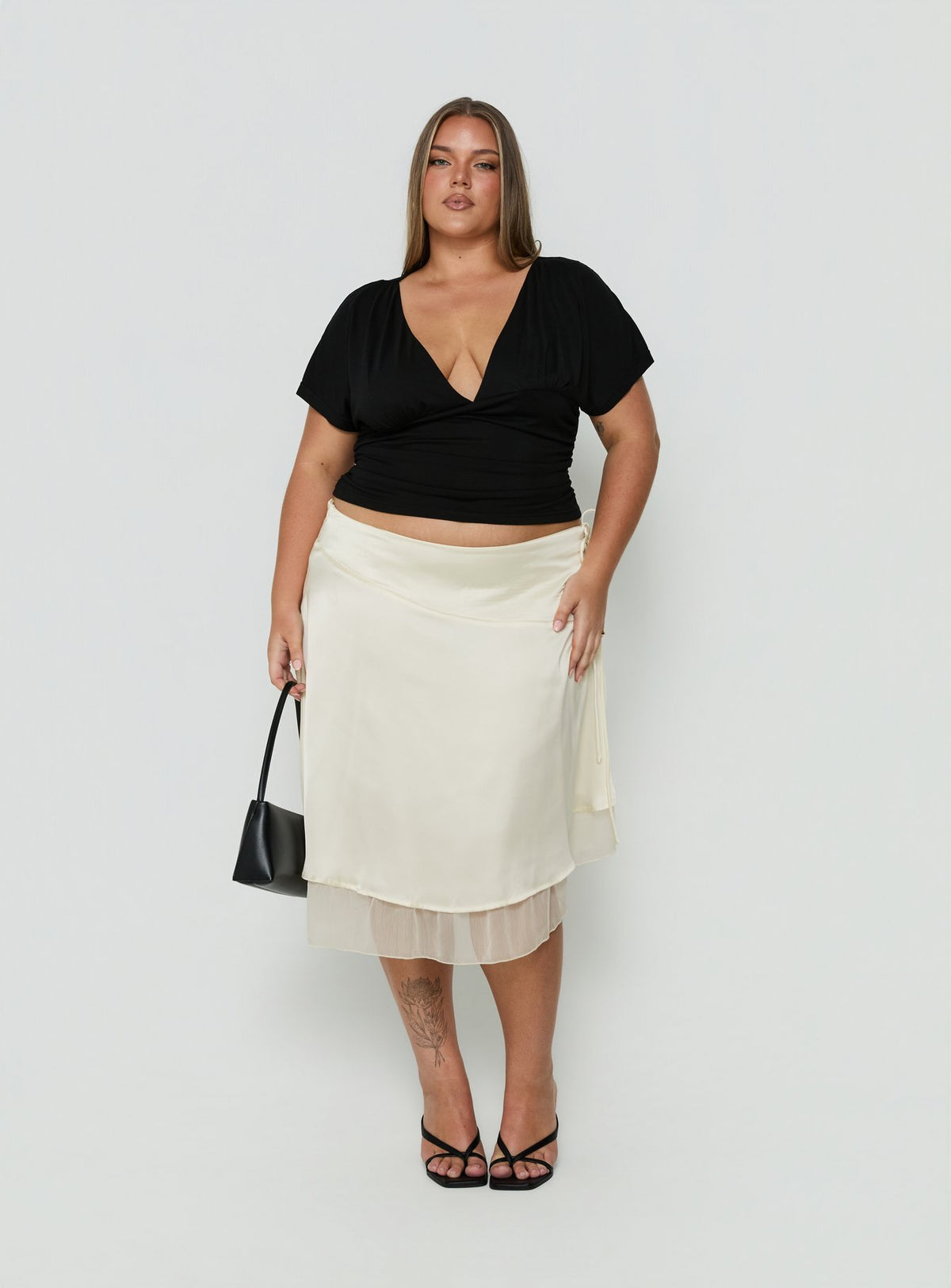 Mattey Cinched V Neck Top Black Curve