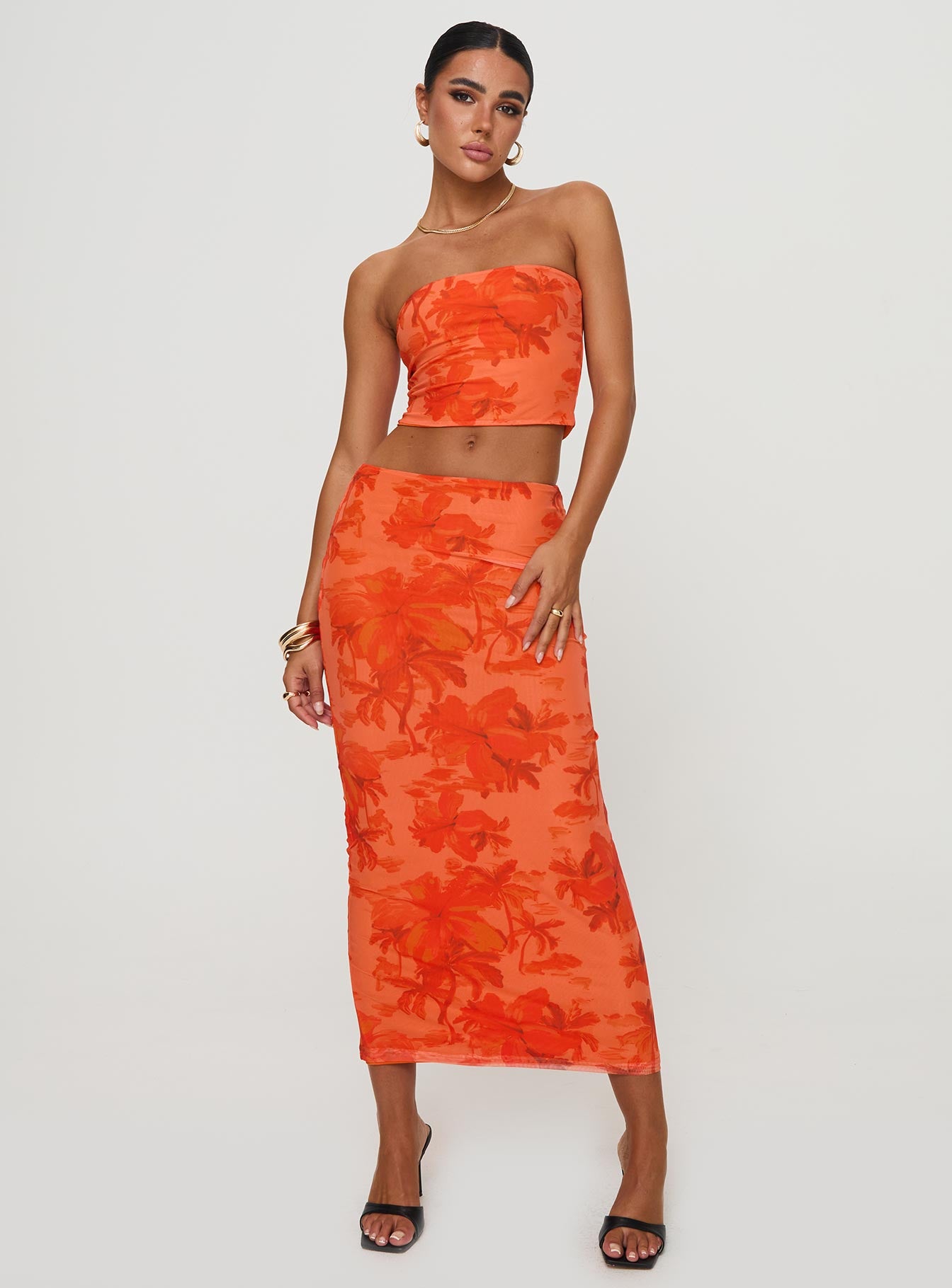 Floral two piece set Strapless crop top, inner silicone strip at bust Low rise maxi skirt Good stretch, fully lined Princess Polly Lower Impact 