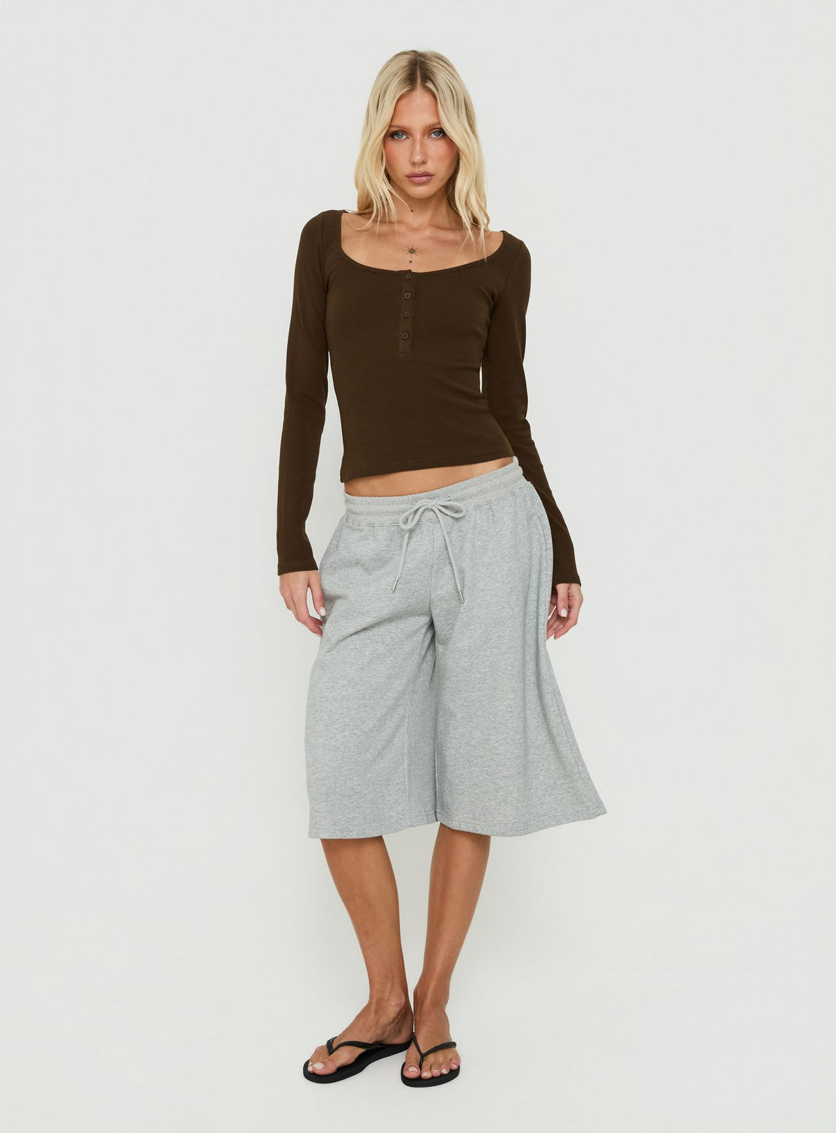 Keslie Long Sleeve Henley Top Espresso