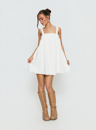 sachin and babi light blue dress 15 On-Sale Chiffon Dresses That Will Keep You Cute And Cool