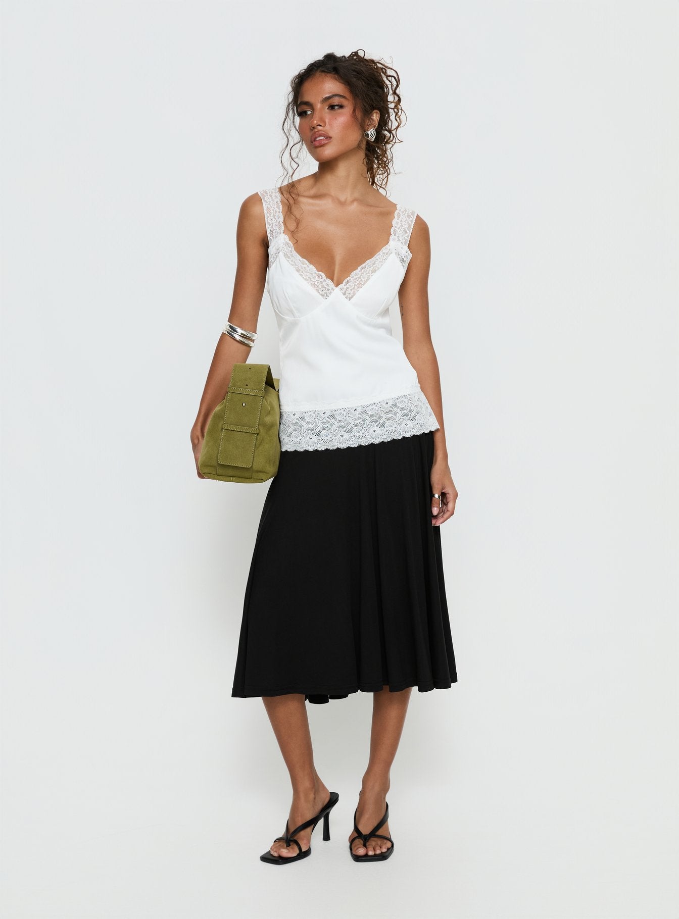 a*様 moussy LACE TRIM CAMI ドレス IVOY ViVi掲載】LACE TRIM CAMI ドレス｜マウジーの通販｜&mall（アンド