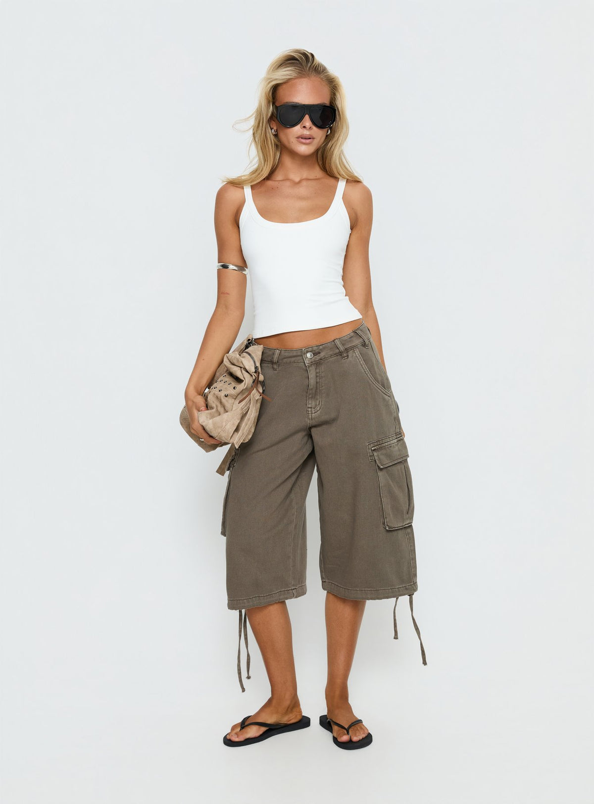 Hudsen Longline Cargo Shorts Khaki Petite