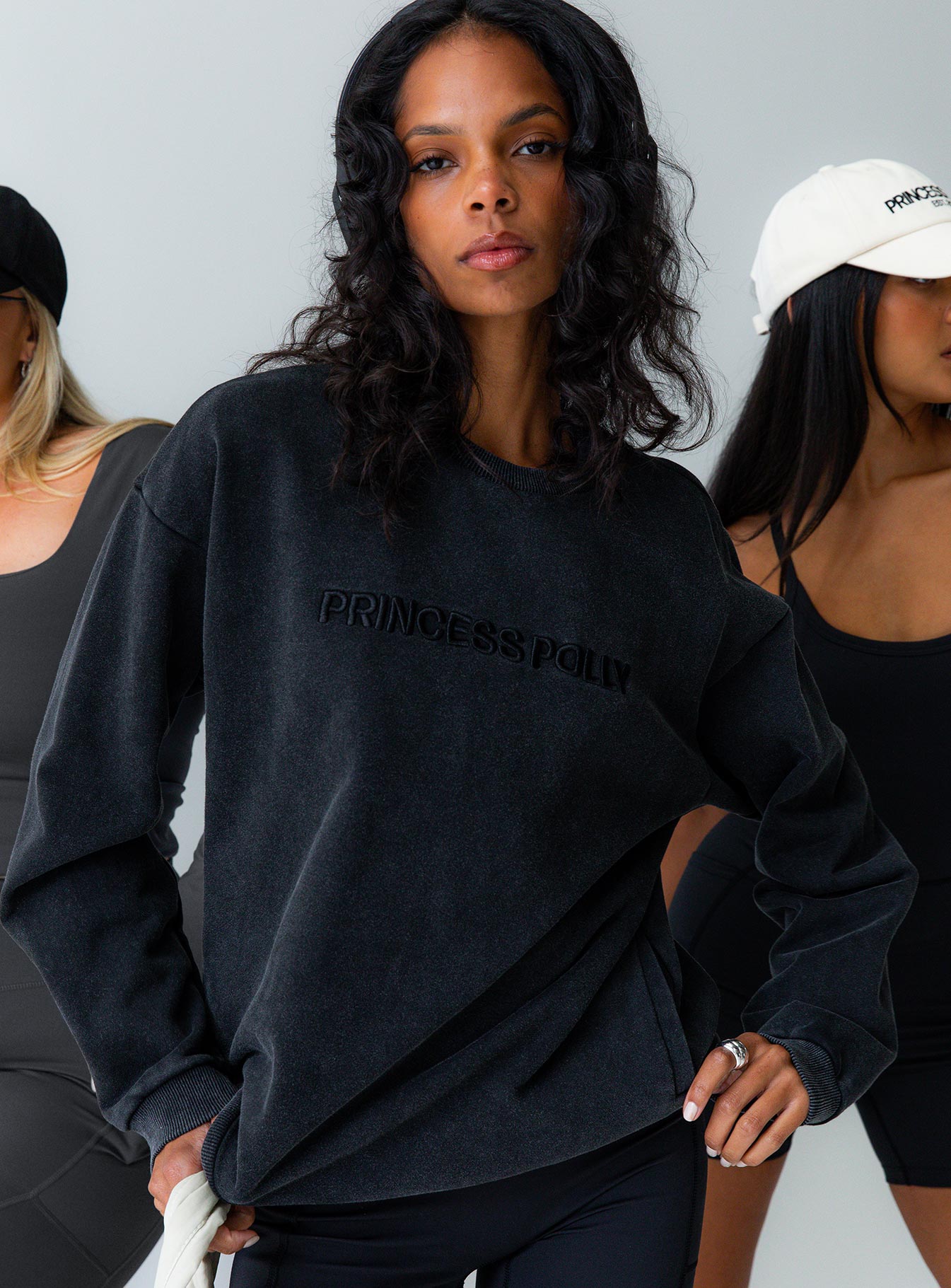 Fearlessness activewear crew neck sweatshirt black