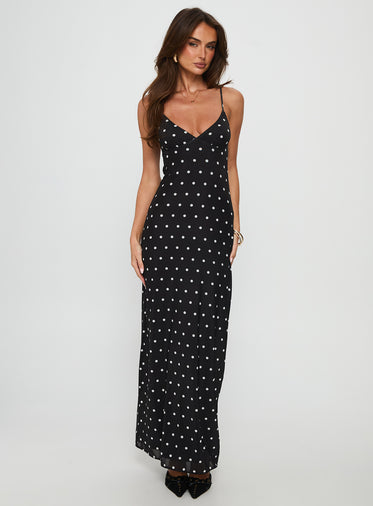 Strappy Maxi Dresses Strappy Maxi Dresses