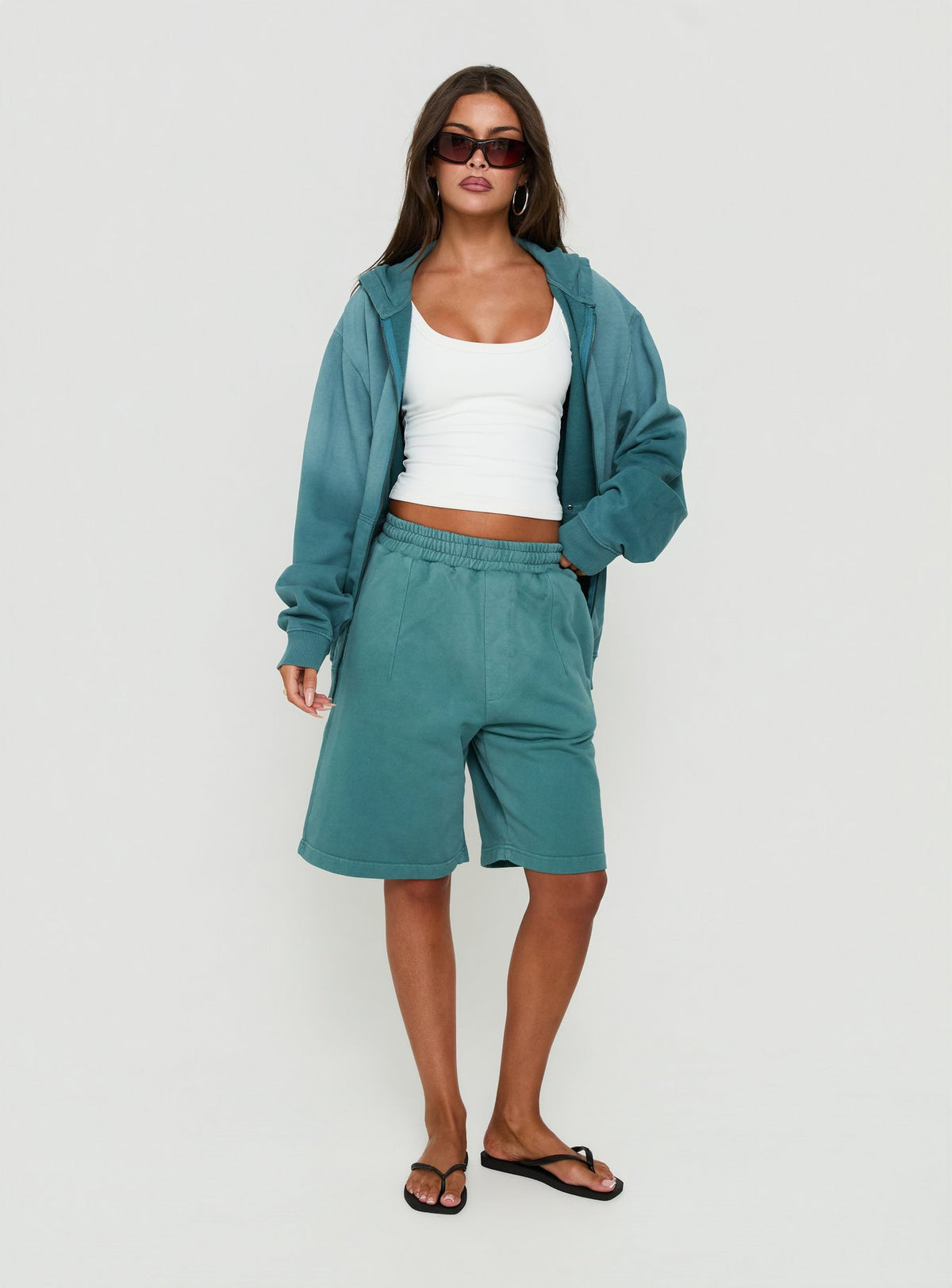AT Fleece Baggy Jort Washed Teal
