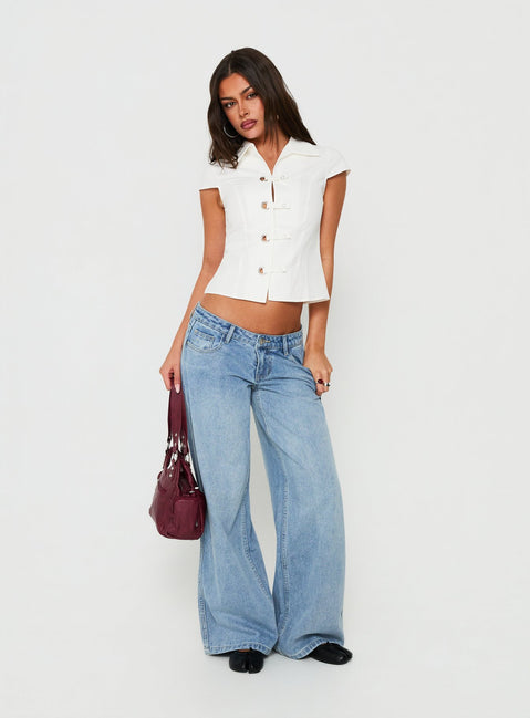 Daleah Frog Closure Top White