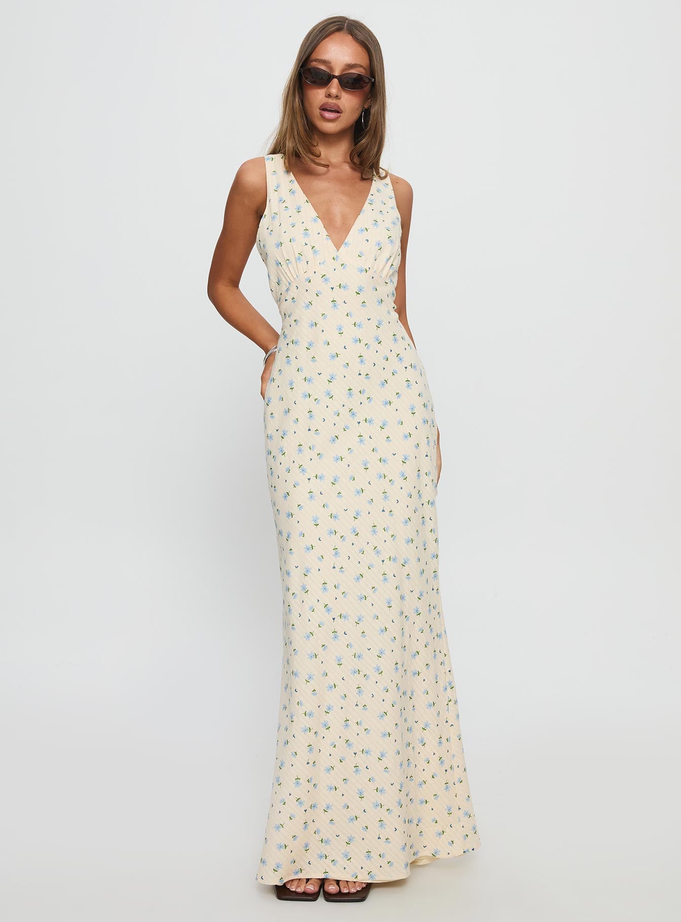Manolia Textured Maxi Dress Cream Floral