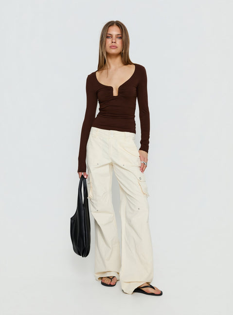 Serelle Long Sleeve Bust Detail Top Chocolate